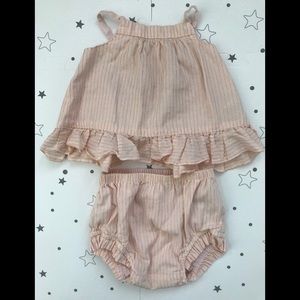Gap baby flutter set with gold metallic stripes